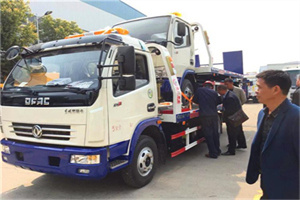 兴安汽车道路救援拖车价格